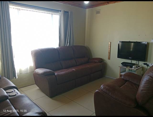 4 BEDROOM FREESTANDING FOR SALE IN NEWHOLME